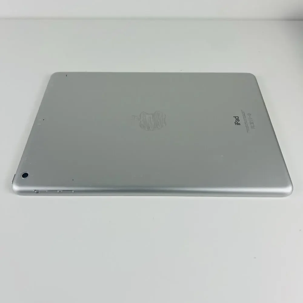 Apple iPad Air 1st Generation A1474 16 GB Wi-Fi 9.7 in